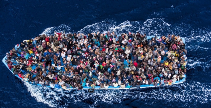 İki mülteci teknesi battı: 21 ölü çok sayıda kayıp