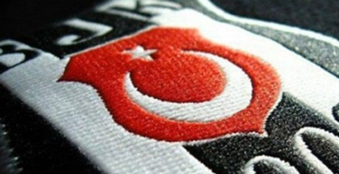 Beşiktaş, Earl Clark ile sözleşme yeniledi