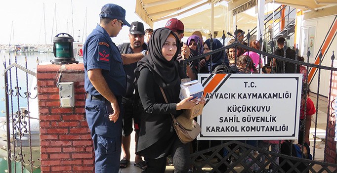 Ayvacık’ta 41 kaçak yakalandı