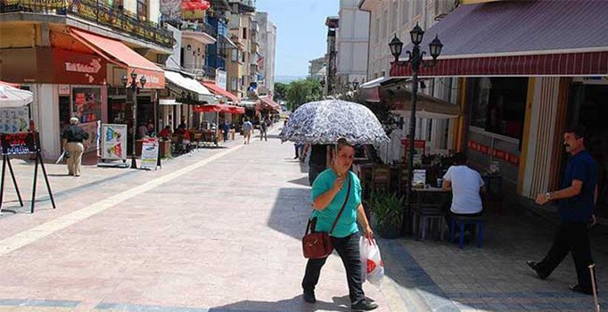 Ankara'da sıcaklık nedeniyle hamile ve engelli memurlara izin