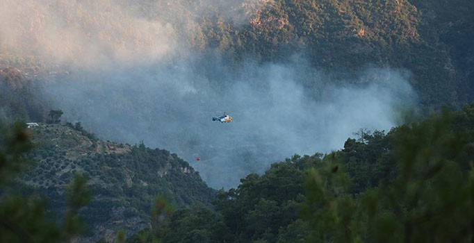 Denizli'de orman yangını nedeniyle 2 mahalle boşaltıldı