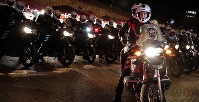 İstanbul'da dev uygulama: 39 ilçede 5 bin polis katıldı