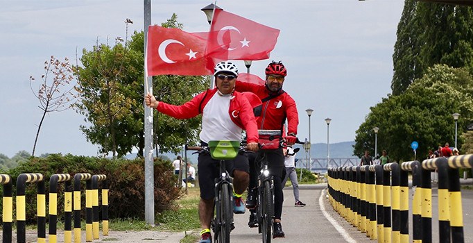 15 Temmuz şehitleri için pedal çeviriyorlar
