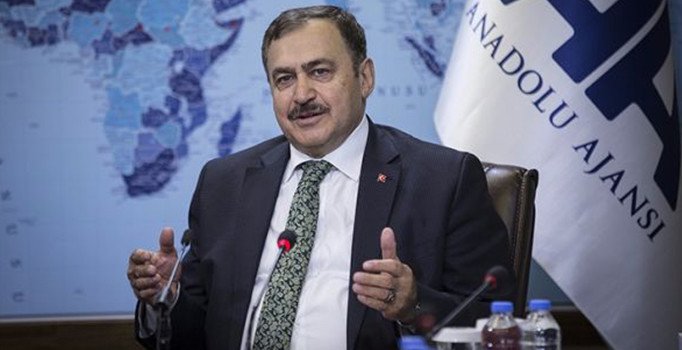 Veysel Eroğlu'ndan orman yangını açıklaması: Tamamen kontrol altına alındı