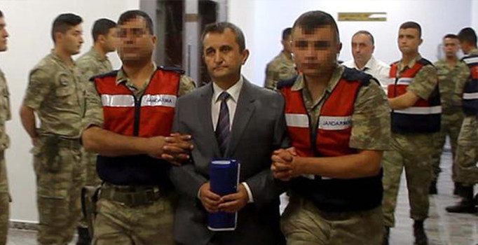 Darbeci generalden ilginç savunma: Utandığım için böyle bir not yazdım