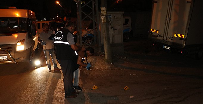 Adana'da elektronik kelepçeli kişi dehşet saçtı
