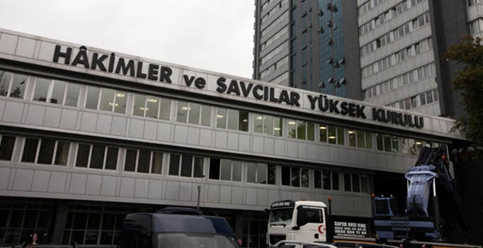 HSYK 82 hakim ve savcıyı görevine iade etti, 329'u başvuruyu reddetti