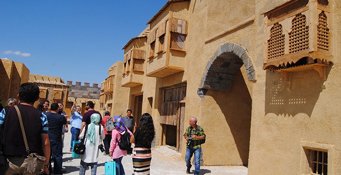 'Direniş Karatay'ın çekimleri Konya'da başladı