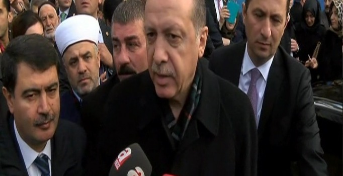 Cumhurbaşkanı Erdoğan Eyüp Sultan'da şükür namazı kıldı Kuran okudu