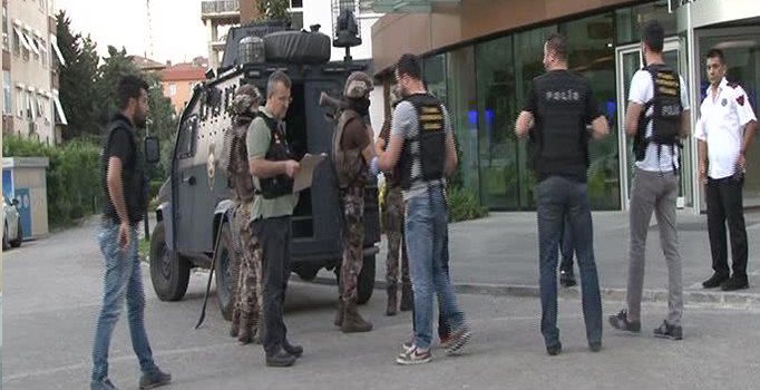 İstanbul'un 4 ilçesinde uyuşturucu operasyonu: 13 gözaltı