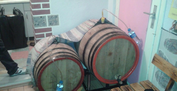 Tekirdağ Çorlu'da kaçak içki üretilen imalathane bulundu