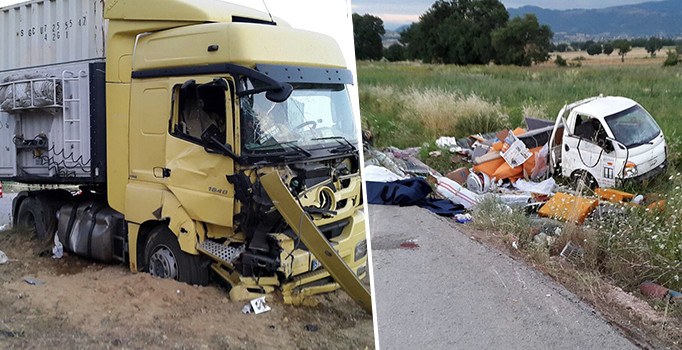 Tokat’ta TIR ile kamyonet çarpıştı: 3 ölü, 1 yaralı