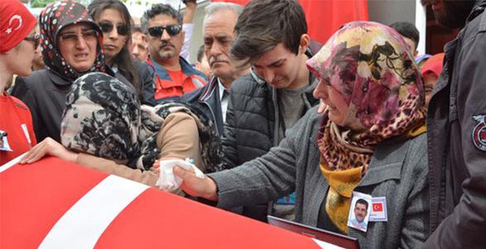 Şehit eşi, kocasının şahadet haberinden 3 ay sonra vefat etti