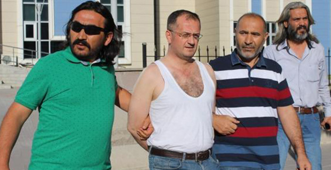 FETÖ'nün sözde 'sıkıyönetim komutanı' Kulaç'a 4 kez müebbet