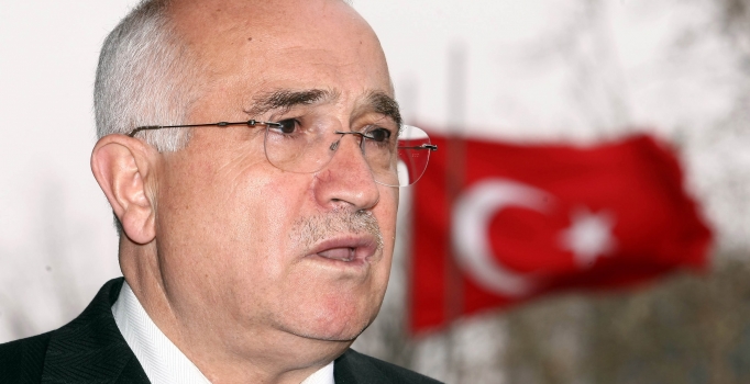 Cemil Çiçek'ten yeni anayasa ve Başkanlık sistemi açıklaması