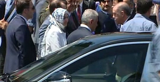 Erdoğan ve Yıldırım 15 Temmuz Şehitliğini ziyaret etti