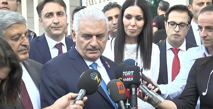 Binali Yıldırım: Ana muhalefetin alınganlık yapmasına gerek yok