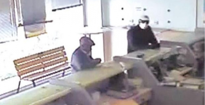 Sahte ihbar mektubu veren paralelci kameraya yakalandı