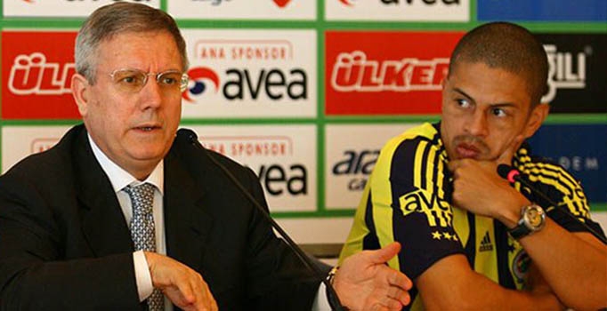 Aziz Yıldırım'ın açıklamasına Alex de Souza'dan cevap