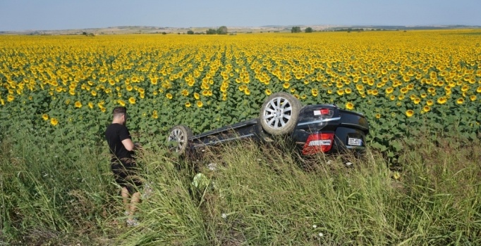 Gurbetçi aile tatil yolunda kaza yaptı: 4 yaralı
