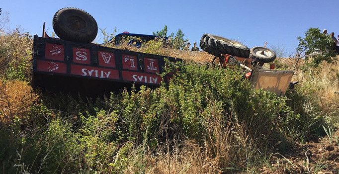 Bartın'da traktör devrildi: 1 ölü