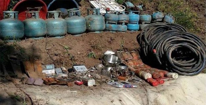 Muş'ta PKK'ya ağır darbe: Sığınaklar ele geçirildi