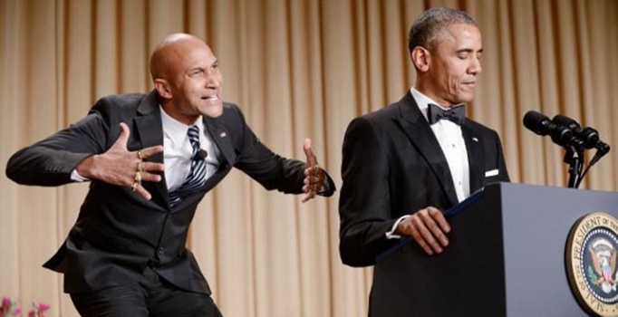 Başkan Obama esprileri ile kırdı geçirdi