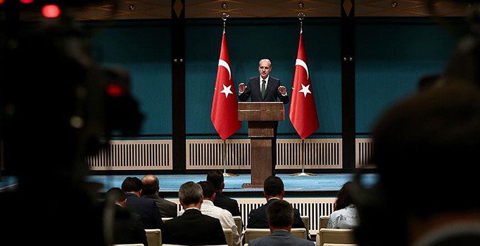 Numan Kurtulmuş'tan 'FETÖ sanığına tek tip kıyafet' açıklaması