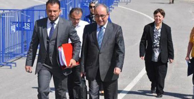 Eski rektör çelişkili ifadeleri nedeniyle FETÖ’den tutuklandı