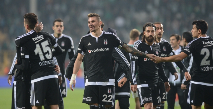 Beşiktaş başarısıyla PSG'yi geride bıraktı