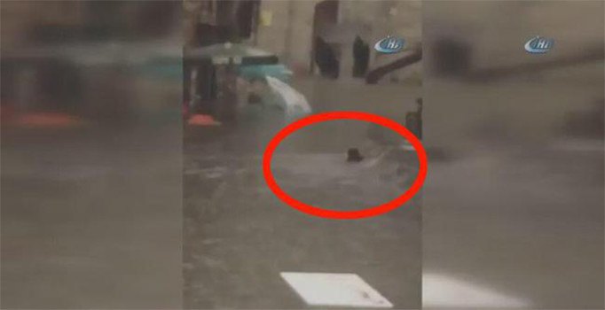 Sel sularında yüzen adam konuştu