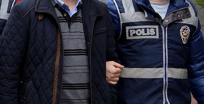 İzmir'de FETÖ'nün yeni yapılanması ortaya çıkarıldı: 114 gözaltı