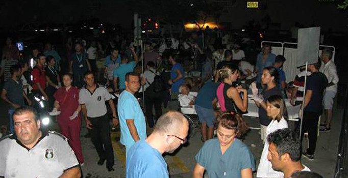 Ege 6.3 ile sallandı, 51 artçı sabaha kadar uyutmadı | Son depremler