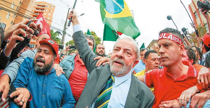 Brezilya’da ‘kurtarıcı’ Lula’nın tüm mal varlığına el kondu