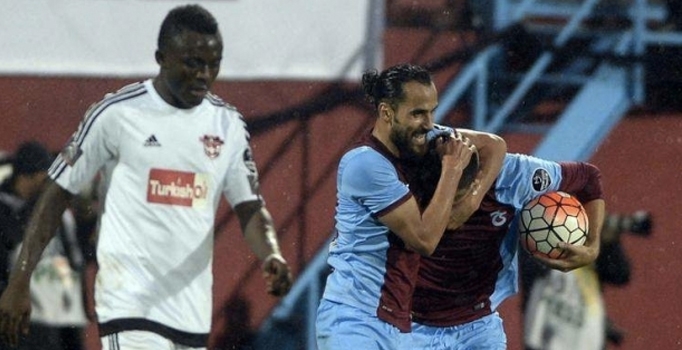Trabzonspor'da Erkan Zengin ve Aytaç Kara krizi