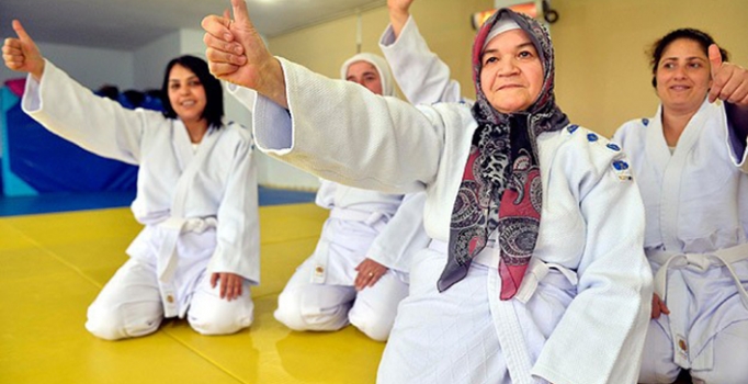 'Süper Anneanne' 65 yaşında judoya başladı