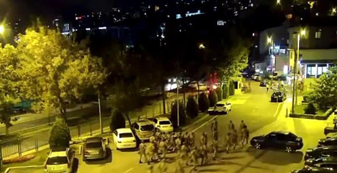 AK Parti'yi işgal girişimi davasında 7 tutuklama