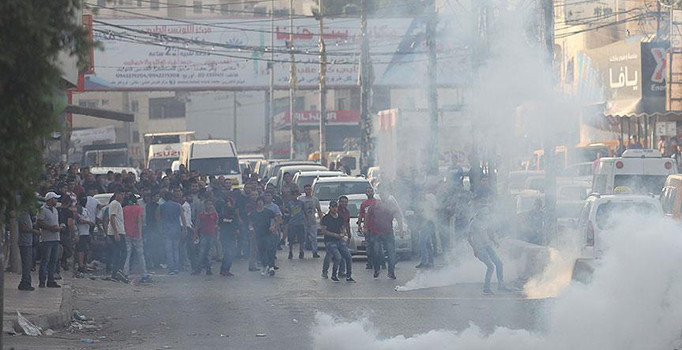 İsrail'den Filistinli göstericilere müdahale: 3 yaralı