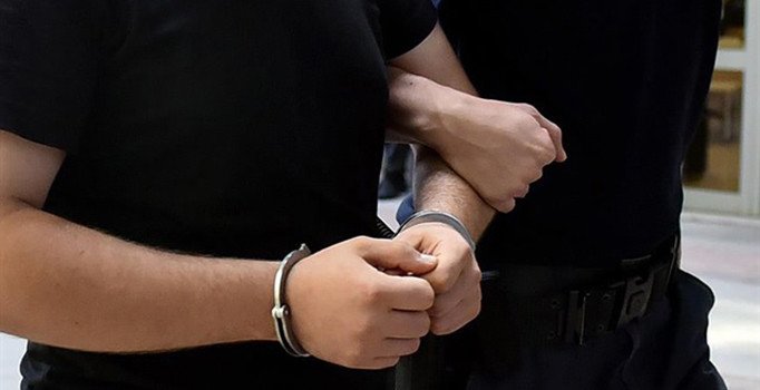 Gaziantep'te FETÖ operasyonunda 13 kişi tutuklandı