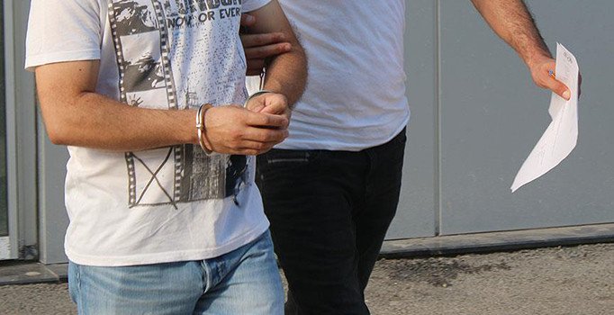 Manisa'daki 'ByLock' soruşturmasında 15 tutuklama