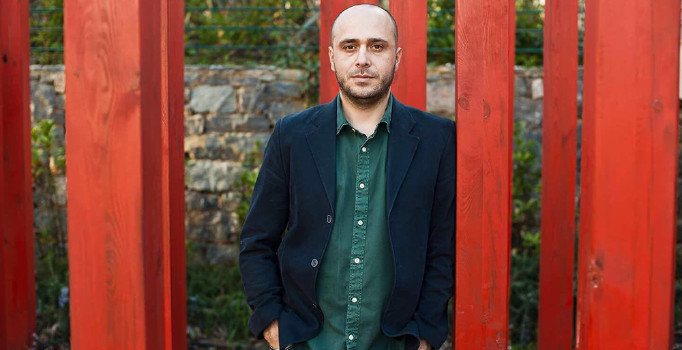 Yıldıray Oğur yarından itibaren yazılarıyla Karar'da