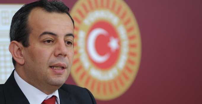 CHP'de Murat Özçelik'in yerine Bolu Milletvekili Tanju Özcan getirildi