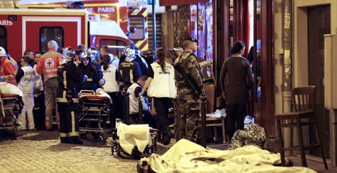 Fransa'nın başkenti Paris'teki kanlı saldırıları görgü tanıkları anlattı