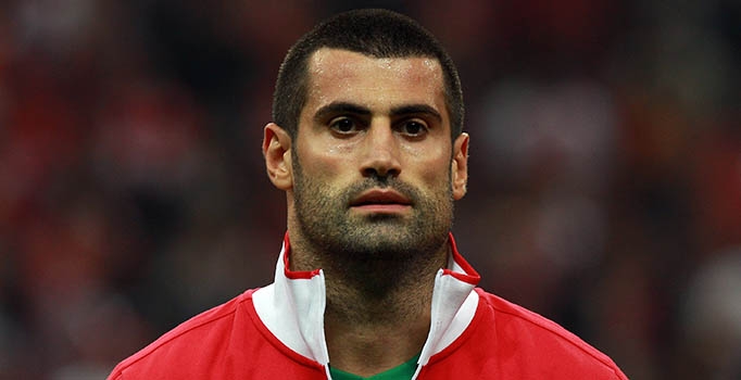 Volkan Demirel'e "vatan haini" ıslıklaması