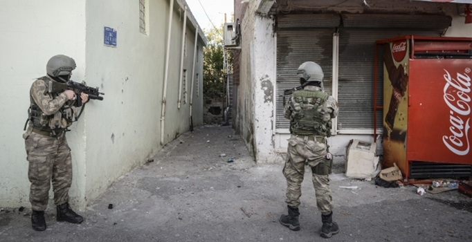 Diyarbakır Silvan'da sokağa çıkma sona erdi!