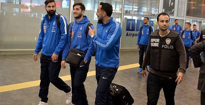 Yunanistan A Milli Futbol Takımı İstanbul'a geldi
