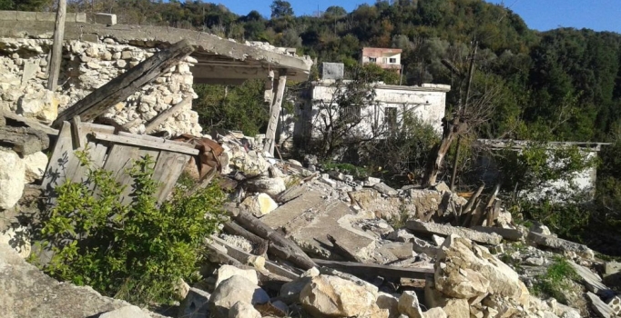 Esad, Bayırbucak Türkmenleri'nin köylerini yerle bir etti