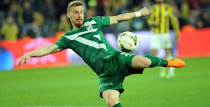 Serdar Aziz, Milli Takım kadrosundan çıkartıldı