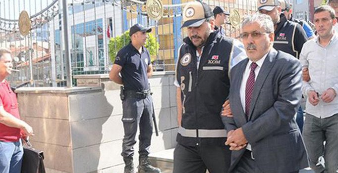Yılmaz Büyükerşen'e saldıran Mahfuz Banlı'nın 5 büfesi mühürlendi | Son dakika haberleri