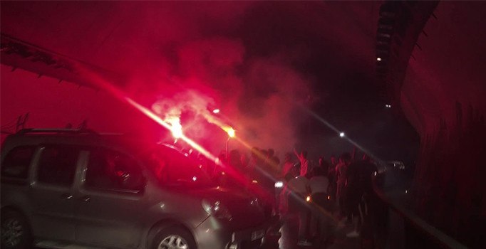 Asker uğurlama konvoyu trafiği birbirine kattı